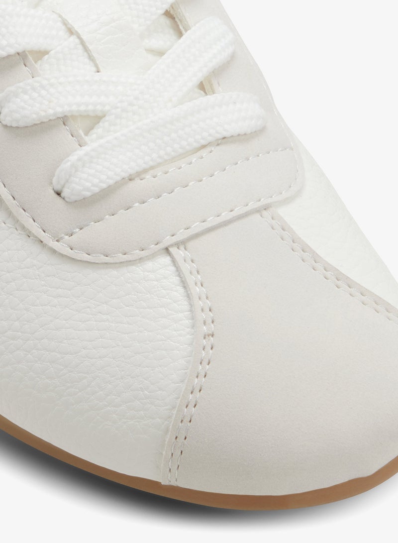 كول ات سبرنج صوفيا سنيكرز منخفضة - Image 5